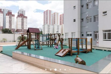 Apartamento à venda com 48m², 2 quartos e 1 vaga Apartamento à venda com 48m², 2 quartos e 1 vagaÁrea comum - Playground