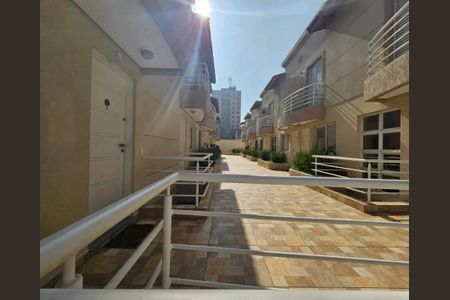 Casa de condomínio à venda com 70m², 2 quartos e 1 vaga Casa de condomínio à venda com 70m², 2 quartos e 1 vagaÁrea comum