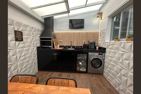 Casa de condomínio à venda com 70m², 2 quartos e 1 vaga Casa de condomínio à venda com 70m², 2 quartos e 1 vagaÁrea de Serviço e churrasqueira