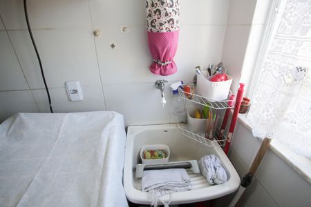 Apartamento à venda com 58m², 2 quartos e 1 vagaÁrea de Serviço