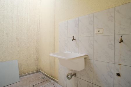 Casa de condomínio à venda com 58m², 2 quartos e 1 vagaÁrea de Serviço