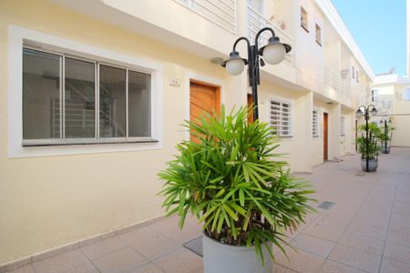 Casa de condomínio à venda com 58m², 2 quartos e 1 vagaÁrea comum