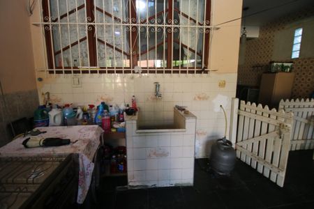 Casa à venda com 180m², 3 quartos e 3 vagasÁrea de Serviço