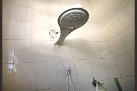 Casa à venda com 180m², 3 quartos e 3 vagasBanheiro 2