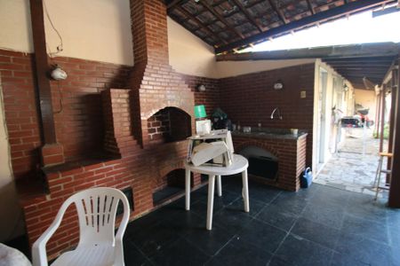 Casa à venda com 180m², 3 quartos e 3 vagasChurrasqueira