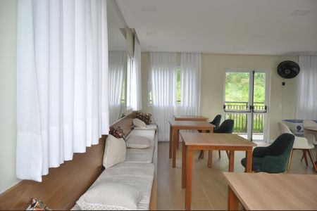 Apartamento à venda com 37m², 2 quartos e sem vagaÁrea comum