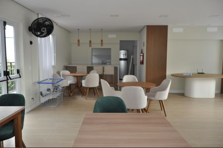 Apartamento à venda com 37m², 2 quartos e sem vagaÁrea comum
