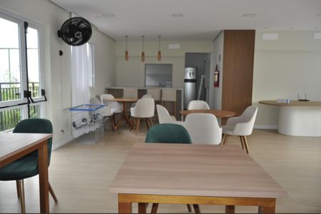 Apartamento à venda com 37m², 2 quartos e sem vagaÁrea comum