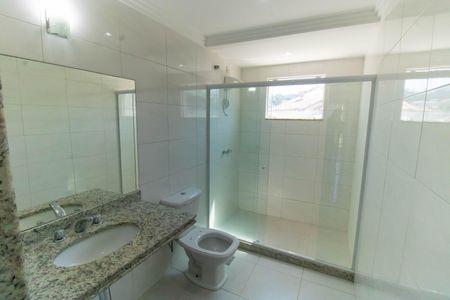 Casa à venda com 500m², 4 quartos e 3 vagas Casa à venda com 500m², 4 quartos e 3 vagasBanheiro da Suíte 1