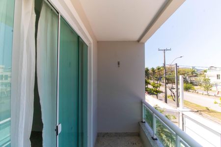 Casa à venda com 500m², 4 quartos e 3 vagas Casa à venda com 500m², 4 quartos e 3 vagasVarand da Suíte 1