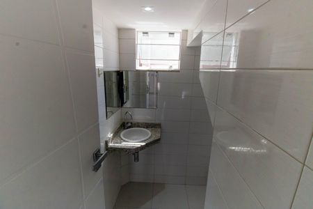 Casa à venda com 500m², 4 quartos e 3 vagas Casa à venda com 500m², 4 quartos e 3 vagasLavabo