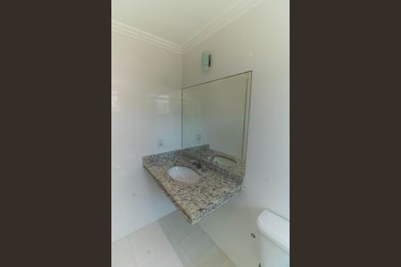 Casa à venda com 500m², 4 quartos e 3 vagas Casa à venda com 500m², 4 quartos e 3 vagasBanheiro