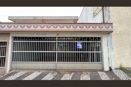 Casa à venda com 306m², 3 quartos e 2 vagasFachada