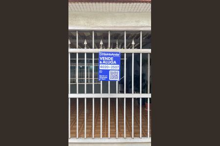 Casa à venda com 306m², 3 quartos e 2 vagasFachada + Placa