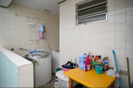 Casa à venda com 306m², 3 quartos e 2 vagasÁrea de Serviço