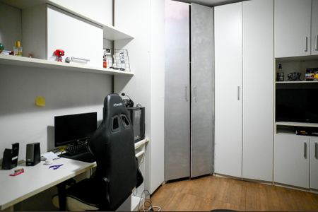 Casa à venda com 306m², 3 quartos e 2 vagasQuarto 2