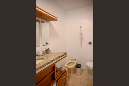 Casa à venda com 306m², 3 quartos e 2 vagasBanheiro Suite