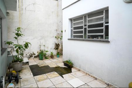 Casa à venda com 306m², 3 quartos e 2 vagasQuintal