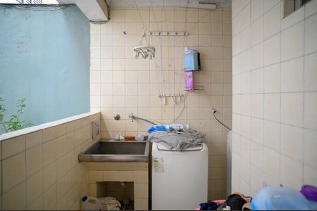 Casa à venda com 306m², 3 quartos e 2 vagasÁrea de Serviço