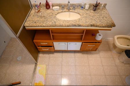 Casa à venda com 306m², 3 quartos e 2 vagasBanheiro Suite