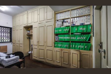 Casa à venda com 285m², 5 quartos e 3 vagas Casa à venda com 285m², 5 quartos e 3 vagasSuíte 3