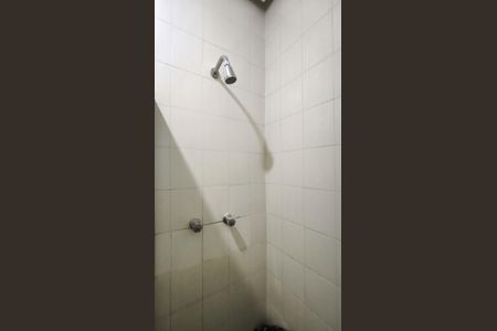 Casa à venda com 285m², 5 quartos e 3 vagas Casa à venda com 285m², 5 quartos e 3 vagasBanheiro da Suíte 2