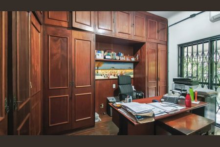 Casa à venda com 285m², 5 quartos e 3 vagas Casa à venda com 285m², 5 quartos e 3 vagasSuíte 1