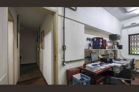 Casa à venda com 285m², 5 quartos e 3 vagas Casa à venda com 285m², 5 quartos e 3 vagasSuíte 3