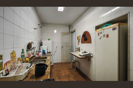 Casa à venda com 285m², 5 quartos e 3 vagas Casa à venda com 285m², 5 quartos e 3 vagasCozinha