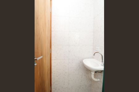 Banheiro de kitnet/studio para alugar com 1 quarto, 24m² em Vila Dom Pedro Ii, São Paulo
