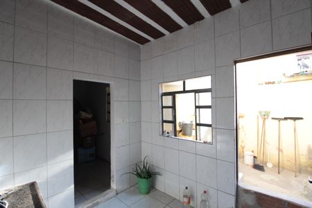 Casa à venda com 105m², 3 quartos e 1 vagaEdícula