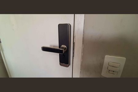 Apartamento à venda com 48m², 2 quartos e 1 vaga Apartamento à venda com 48m², 2 quartos e 1 vagaFechadura Eletrônica