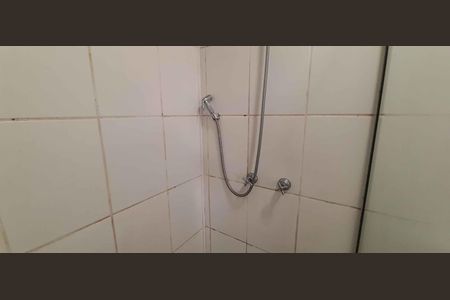 Apartamento à venda com 48m², 2 quartos e 1 vaga Apartamento à venda com 48m², 2 quartos e 1 vagaBanheiro