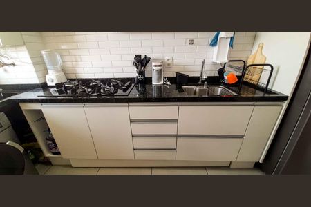 Apartamento à venda com 48m², 2 quartos e 1 vaga Apartamento à venda com 48m², 2 quartos e 1 vagaCozinha