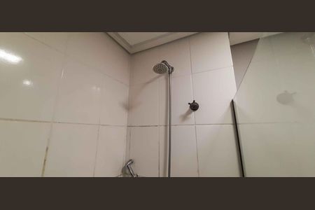 Apartamento à venda com 48m², 2 quartos e 1 vaga Apartamento à venda com 48m², 2 quartos e 1 vagaBanheiro