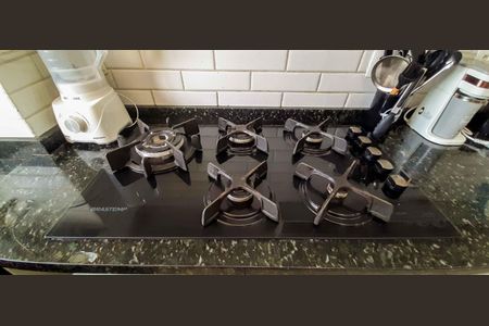 Apartamento à venda com 48m², 2 quartos e 1 vaga Apartamento à venda com 48m², 2 quartos e 1 vagaCozinha