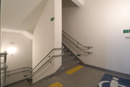 Apartamento à venda com 32m², 1 quarto e sem vagaÁrea comum