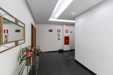 Apartamento à venda com 72m², 3 quartos e 1 vaga Apartamento à venda com 72m², 3 quartos e 1 vagaHall social