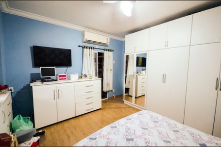 Casa à venda com 196m², 3 quartos e 5 vagas Casa à venda com 196m², 3 quartos e 5 vagasSuíte