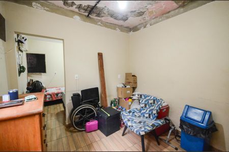 Casa à venda com 196m², 3 quartos e 5 vagas Casa à venda com 196m², 3 quartos e 5 vagasQuarto de Serviço