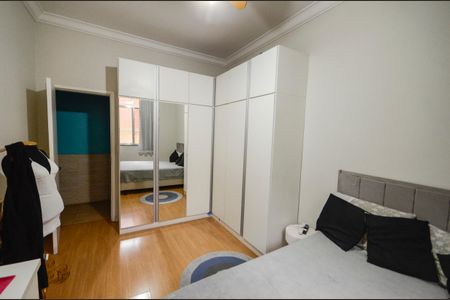 Casa à venda com 196m², 3 quartos e 5 vagas Casa à venda com 196m², 3 quartos e 5 vagasQuarto 1