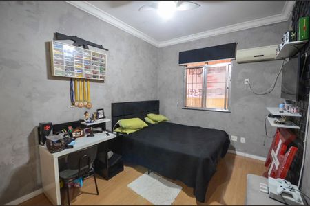Casa à venda com 196m², 3 quartos e 5 vagas Casa à venda com 196m², 3 quartos e 5 vagasQuarto 2