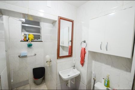 Casa à venda com 196m², 3 quartos e 5 vagas Casa à venda com 196m², 3 quartos e 5 vagasBanheiro de Serviço