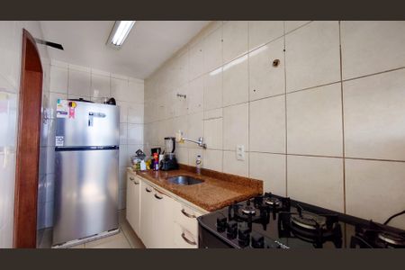 Apartamento à venda com 100m², 2 quartos e 1 vagaCozinha e Área de Serviço