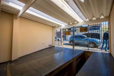 Casa à venda com 160m², 2 quartos e 2 vagas Casa à venda com 160m², 2 quartos e 2 vagasGaragem
