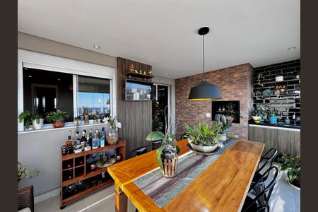 Apartamento à venda com 85m², 2 quartos e 2 vagasVaranda