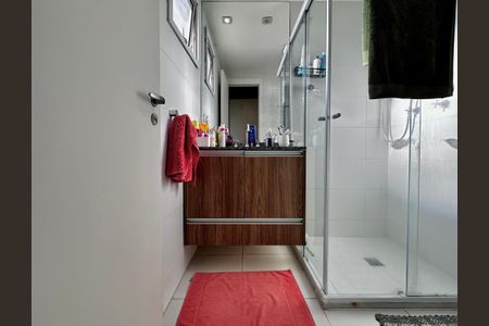 Apartamento à venda com 85m², 2 quartos e 2 vagasBanheiro da Suíte