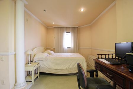 Apartamento à venda com 250m², 2 quartos e 3 vagasSuíte 1