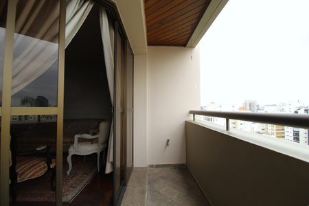 Apartamento à venda com 250m², 2 quartos e 3 vagasVaranda da Sala