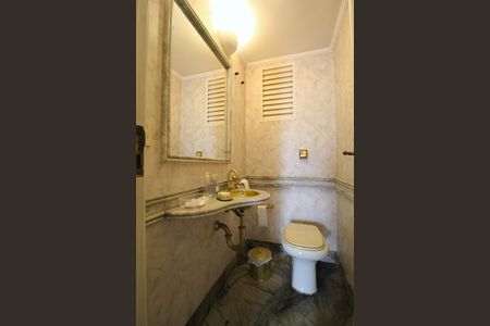 Apartamento à venda com 250m², 2 quartos e 3 vagasLavabo 1